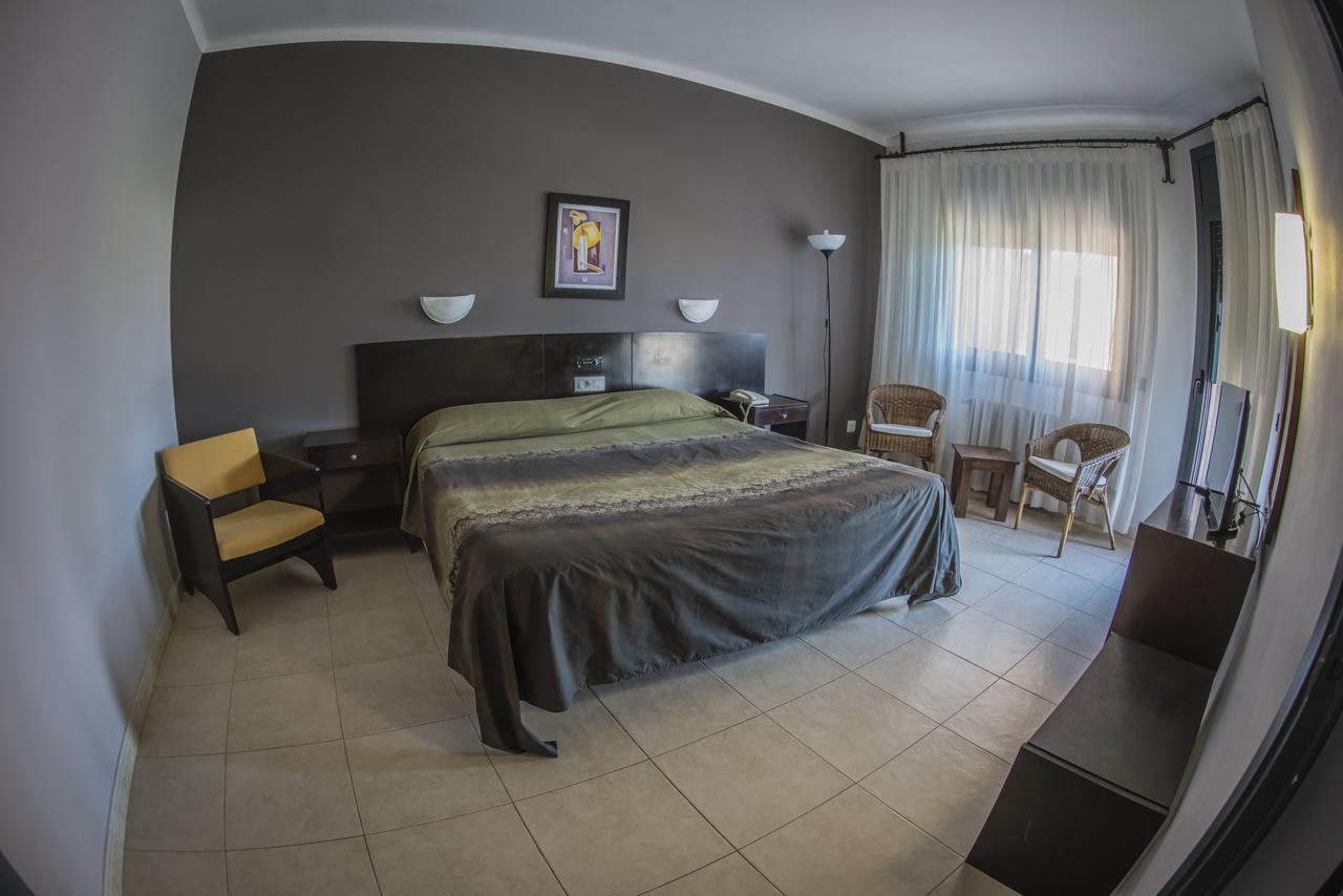 Hotel Gran Sol Solsona Dış mekan fotoğraf