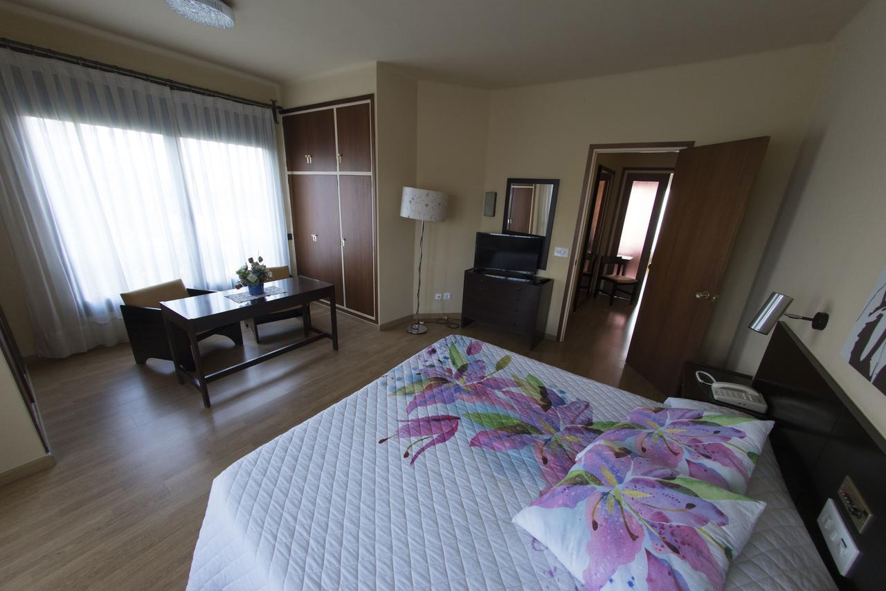 Hotel Gran Sol Solsona Dış mekan fotoğraf